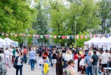 People who came to the Festival