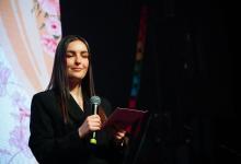 Nicole the presenter